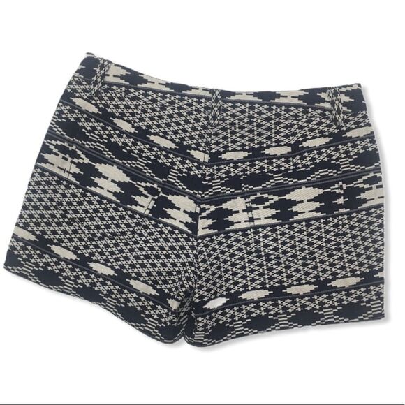 Laundry by Shelli Segal Geometric Jacquard Shorts - Picture 9 of 10